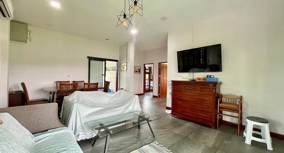 For sale 5 bedrooms villa in Mueang Krabi, Krabi