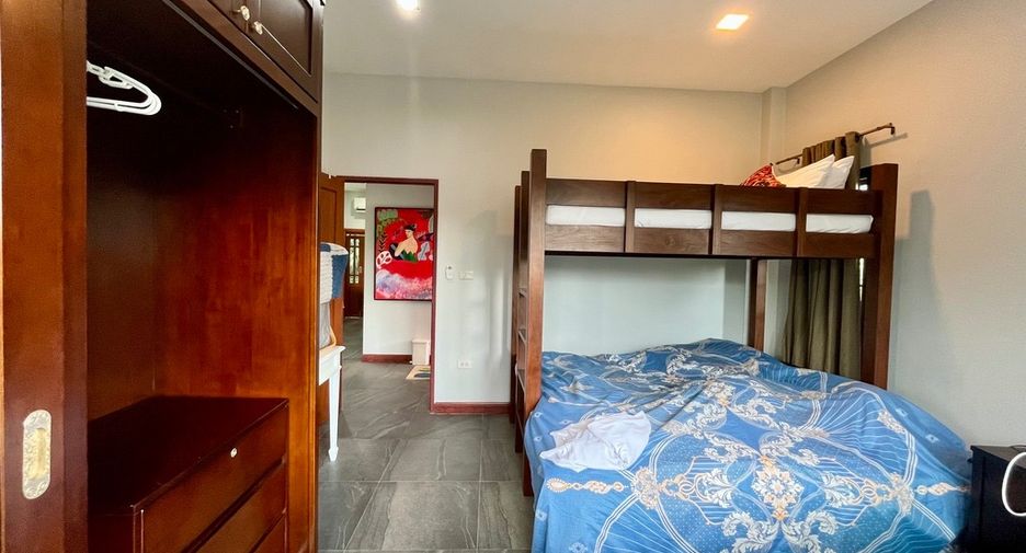 For sale 5 bedrooms villa in Mueang Krabi, Krabi