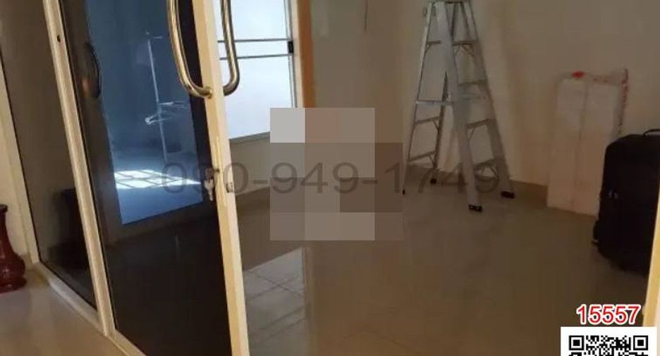 For rent 1 bed townhouse in Khlong Sam Wa, Bangkok
