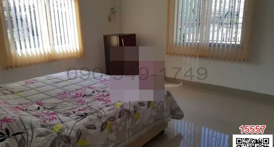 For rent 1 bed townhouse in Khlong Sam Wa, Bangkok