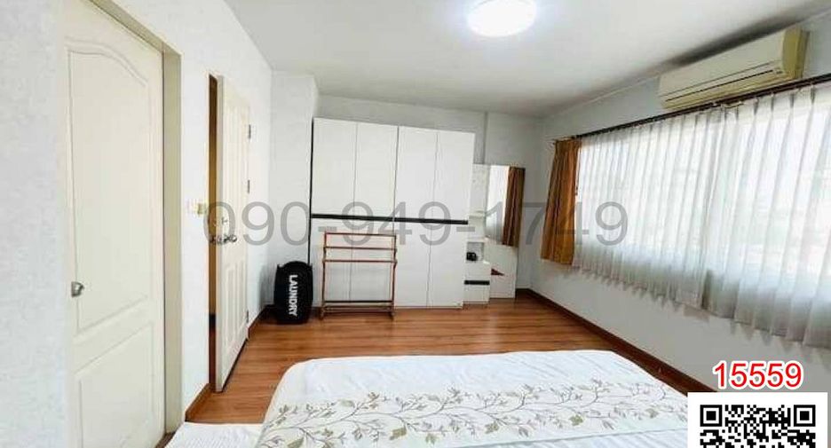For rent 3 bedrooms townhouse in Pak Kret, Nonthaburi