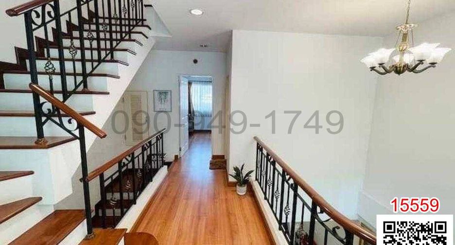For rent 3 bedrooms townhouse in Pak Kret, Nonthaburi