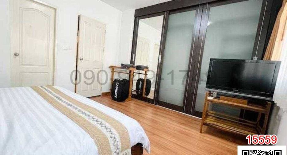 For rent 3 bedrooms townhouse in Pak Kret, Nonthaburi