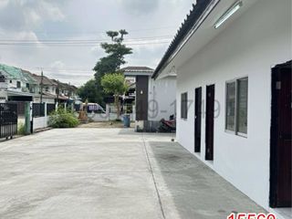 For rent 7 bedrooms retail Space in Bang Na, Bangkok