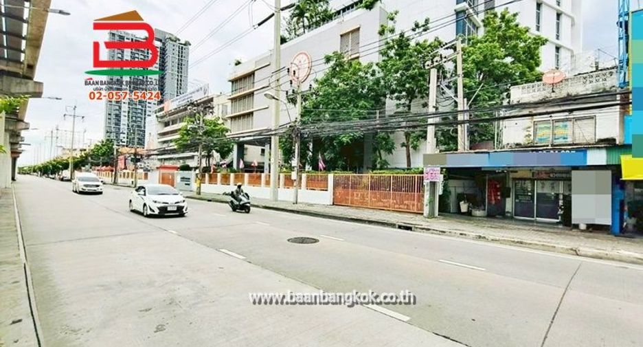 Gewerbefläche zum Kauf mit 3 Zimmer in Mueang Nonthaburi, Nonthaburi