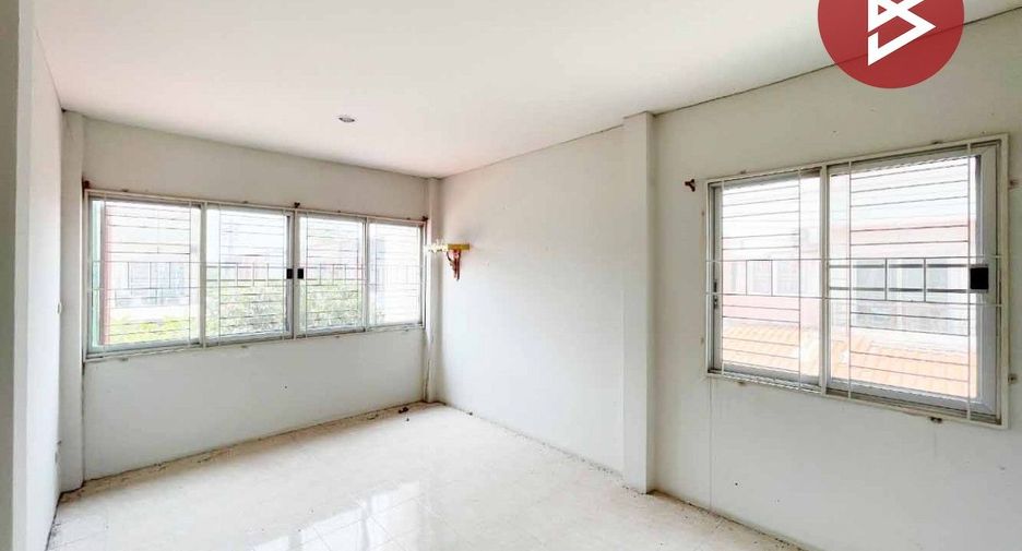 À vendre 3 chambres maison de ville à Bang Len, Nakhon Pathom
