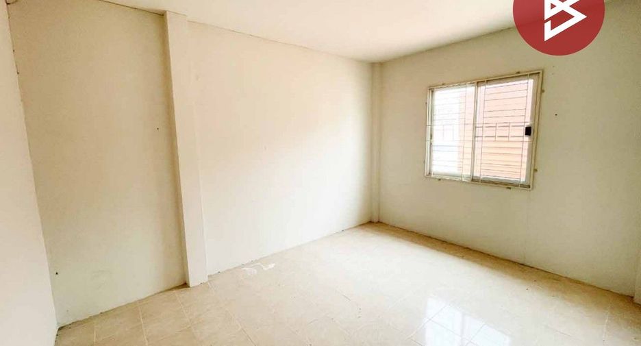 À vendre 3 chambres maison de ville à Bang Len, Nakhon Pathom