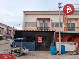 For sale 3 bedrooms townhouse in Bang Len, Nakhon Pathom