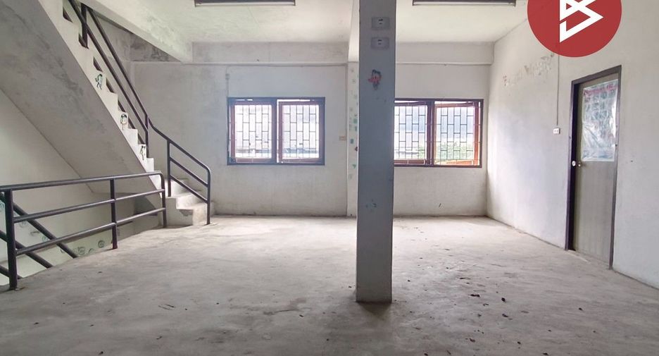 For sale 4 bedrooms retail Space in Mueang Nakhon Si Thammarat, Nakhon Si Thammarat