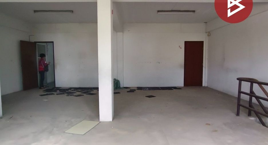 For sale 4 bedrooms retail Space in Mueang Nakhon Si Thammarat, Nakhon Si Thammarat
