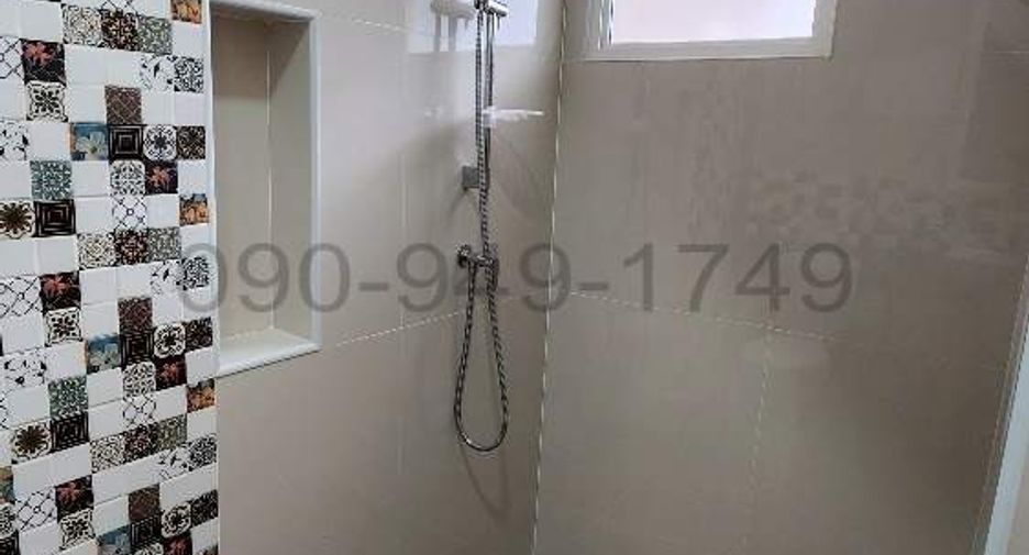 For rent 3 bedrooms townhouse in Bang Khae, Bangkok
