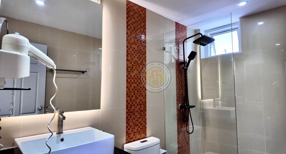 For sale 3 bedrooms condo in Pratumnak, Pattaya