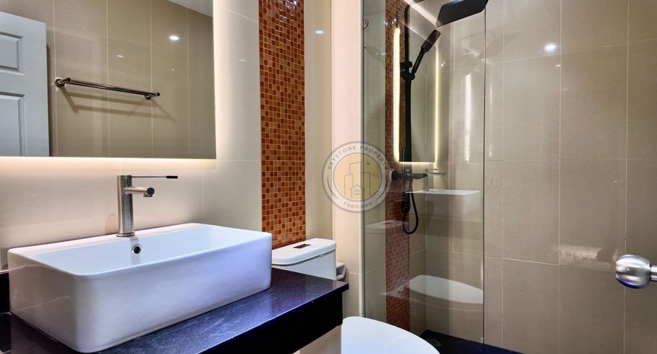 For sale 3 bedrooms condo in Pratumnak, Pattaya