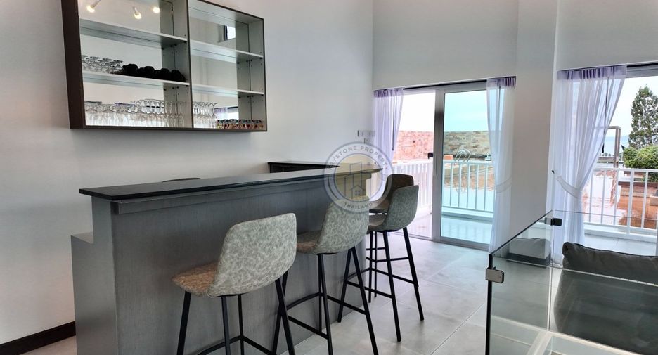 For sale 3 bedrooms condo in Pratumnak, Pattaya
