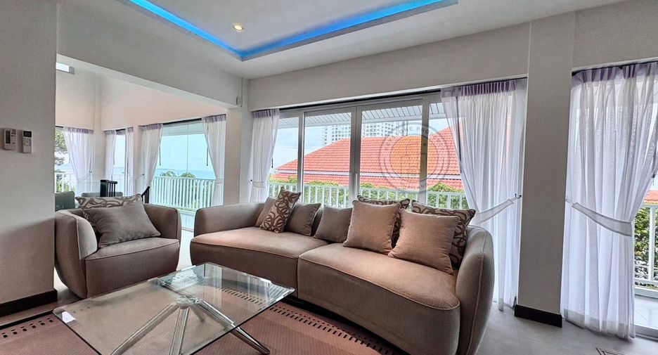 For sale 3 bedrooms condo in Pratumnak, Pattaya