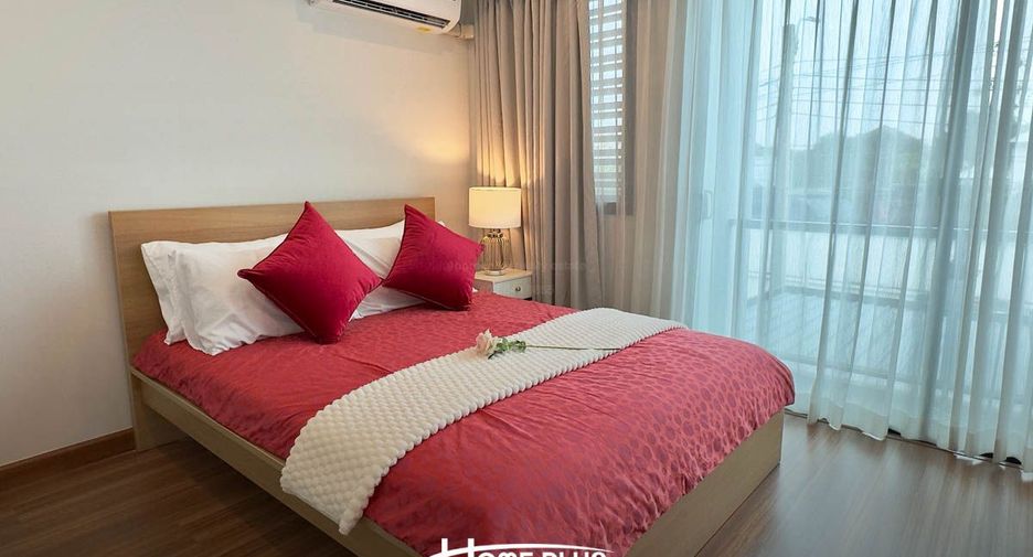 Casa adosada en venta de 4 habitaciones en Bang Kapi, Bangkok