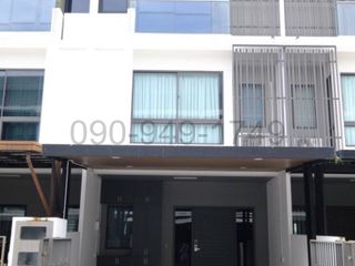 出租 3 卧室 联排别墅 在 Lat Phrao, 曼谷