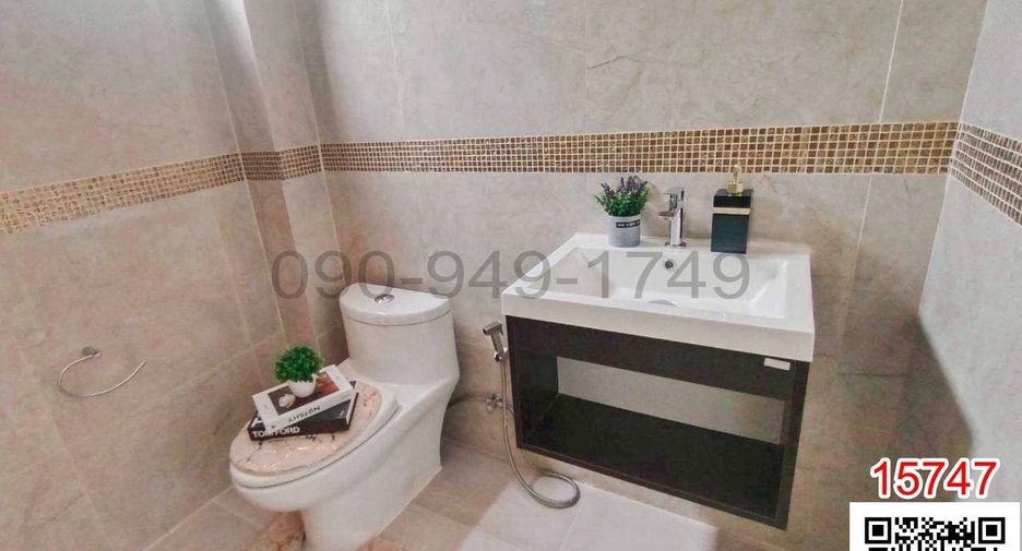 Casa adosada en venta de 4 habitaciones en Bang Na, Bangkok