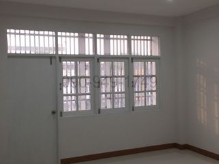 For rent 3 bedrooms retail Space in Suan Luang, Bangkok