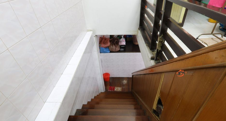 For sale 4 bedrooms retail Space in Samphanthawong, Bangkok