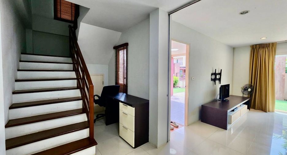 For sale 3 bedrooms house in Ban Pho, Chachoengsao