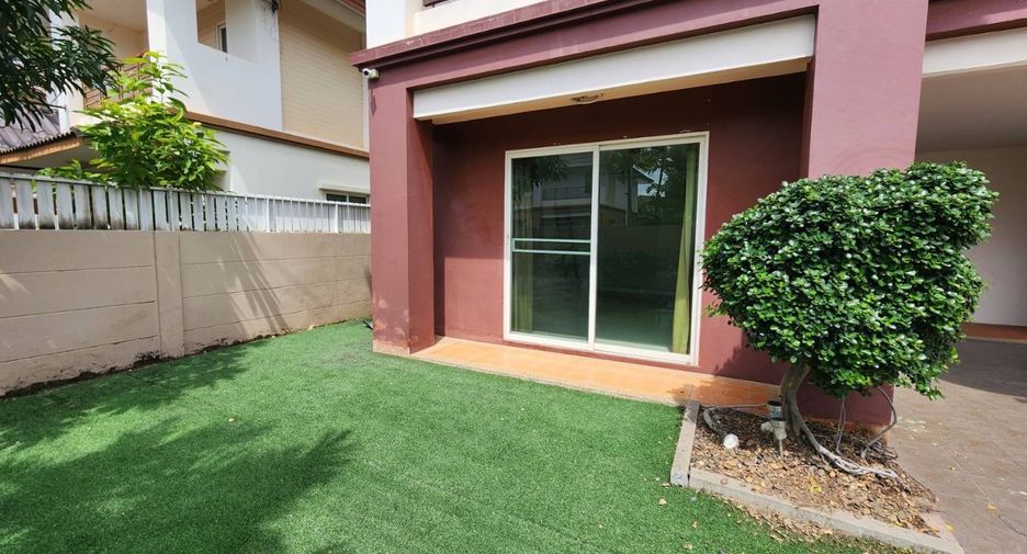 For sale 3 bedrooms house in Ban Pho, Chachoengsao