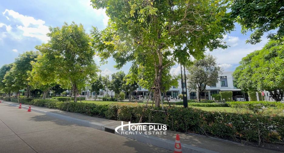 For sale 2 bedrooms townhouse in Mueang Pathum Thani, Pathum Thani