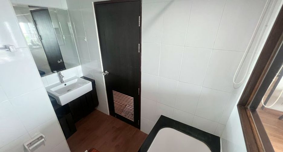 For rent and for sale 1 bed condo in Si Racha, Chonburi