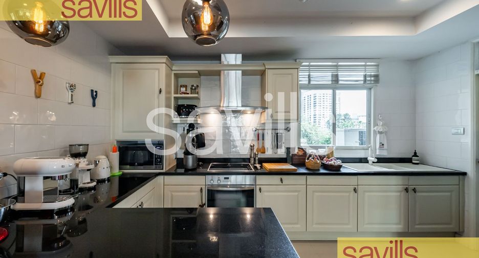 Condo en venta de 3 habitaciones en Sathon, Bangkok