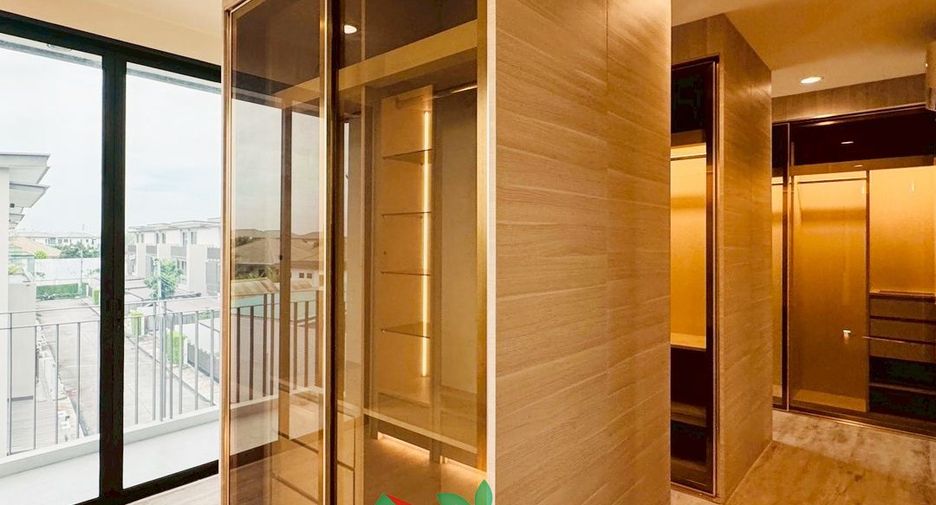 For sale 3 bedrooms house in Prawet, Bangkok