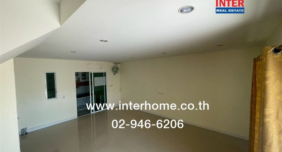 Casa adosada en venta de 3 habitaciones en Bang Kruai, Nonthaburi
