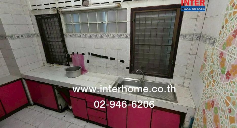 For sale 2 bedrooms retail Space in Bueng Kum, Bangkok
