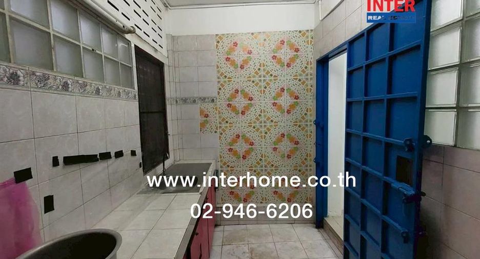 For sale 2 bedrooms retail Space in Bueng Kum, Bangkok