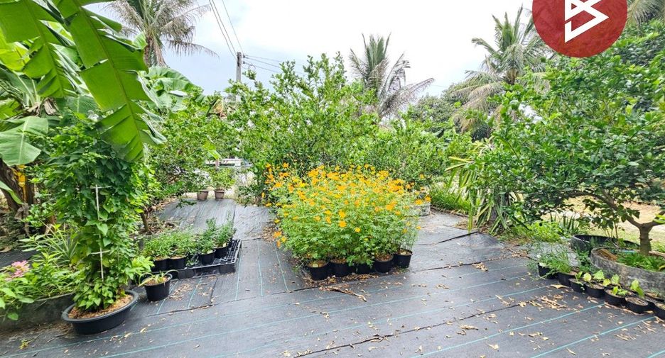 Продажа 3 спальни дом в Ban Bueng, Чонбури