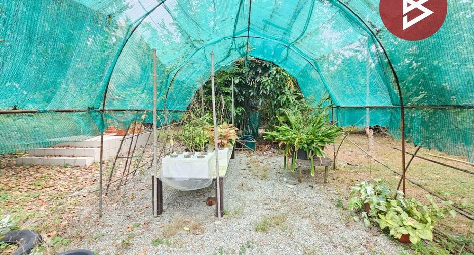 Продажа 3 спальни дом в Ban Bueng, Чонбури
