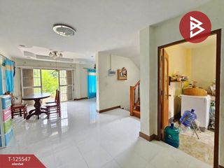 À vendre 3 chambres maison à Ban Bueng, Chonburi