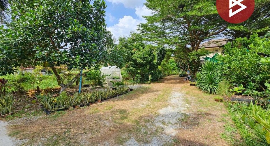 出售 3 卧室 独立屋 在 Ban Bueng, Chon Buri