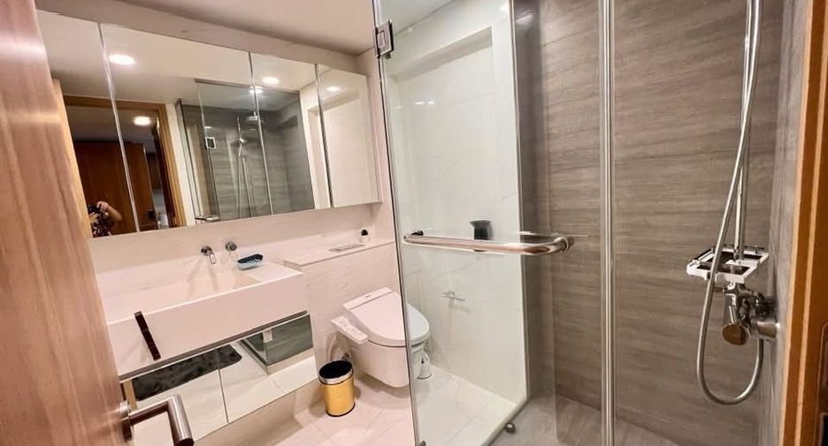 À vendre 2 chambres condo à Watthana, Bangkok