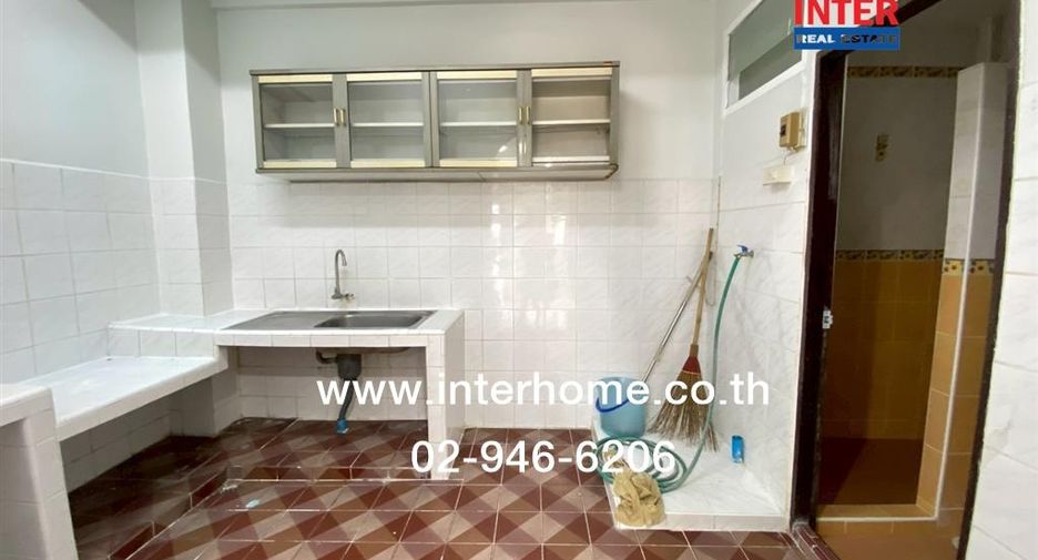 Reihenhaus zum Kauf mit 3 Zimmer in Chom Thong, Bangkok