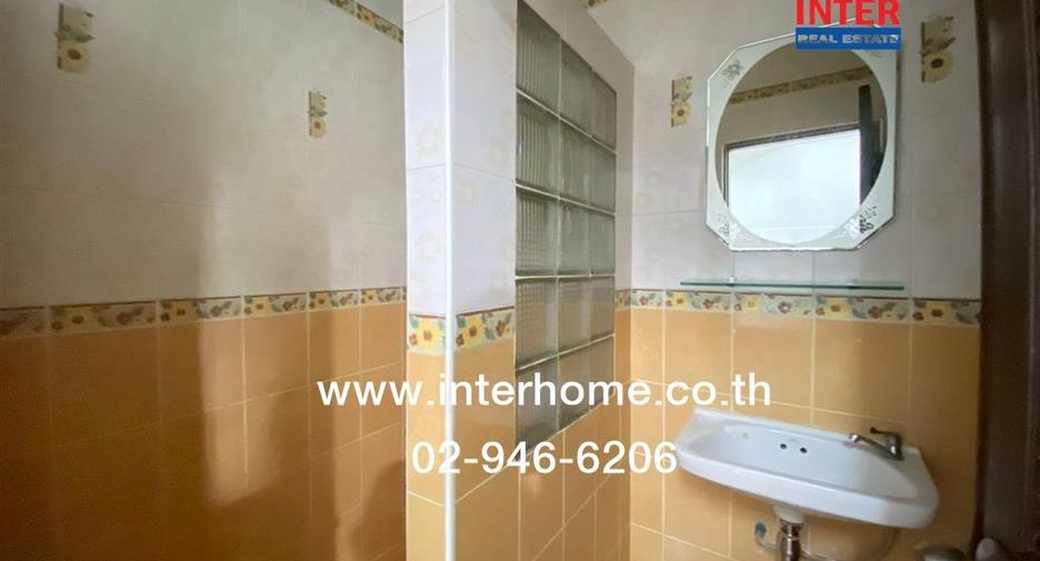 Reihenhaus zum Kauf mit 3 Zimmer in Chom Thong, Bangkok