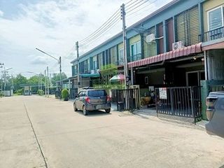 For sale 2 bedrooms townhouse in Lat Lum Kaeo, Pathum Thani