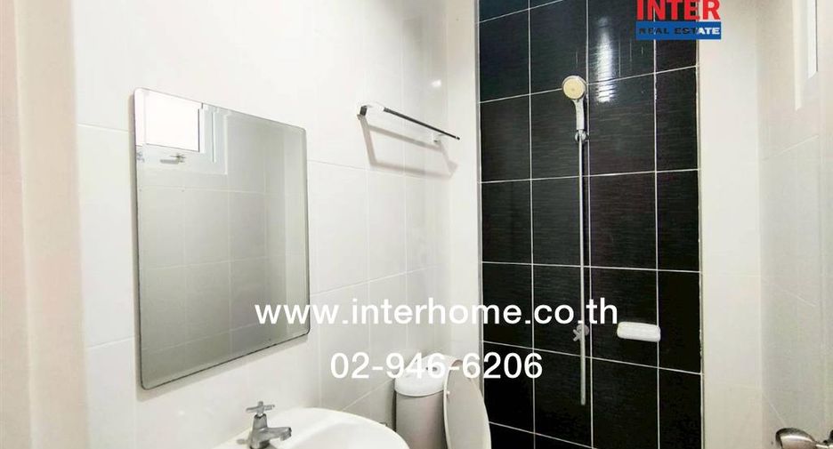 For sale 2 bedrooms townhouse in Lat Lum Kaeo, Pathum Thani