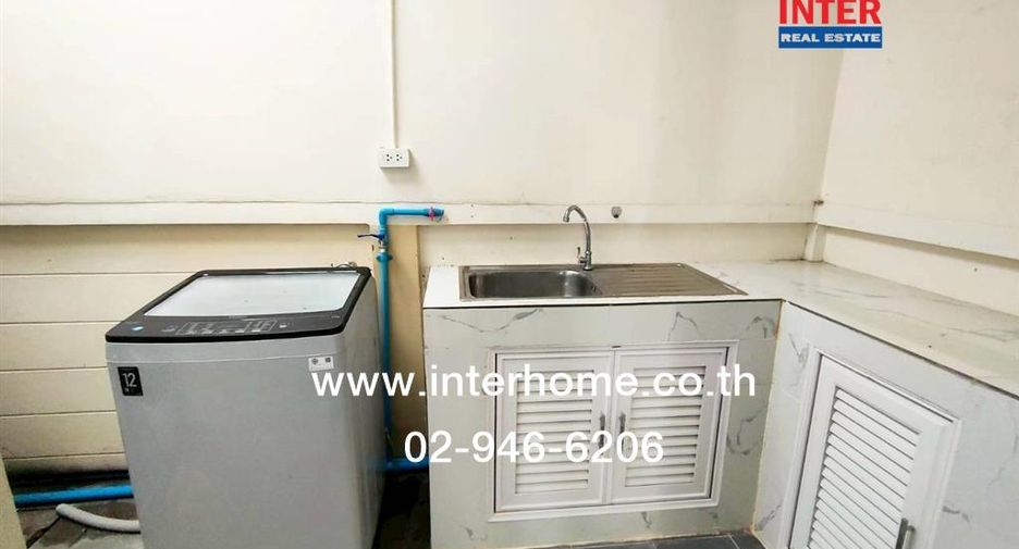 For sale 2 bedrooms townhouse in Lat Lum Kaeo, Pathum Thani