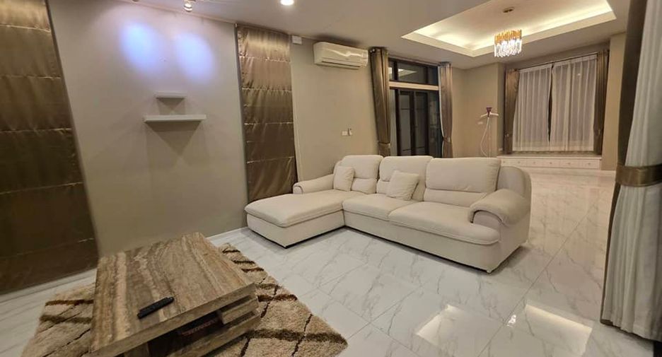 For rent 2 bedrooms villa in Mueang Phuket, Phuket
