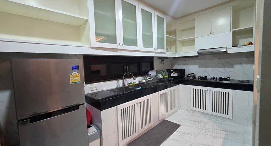 For rent 2 bedrooms villa in Mueang Phuket, Phuket