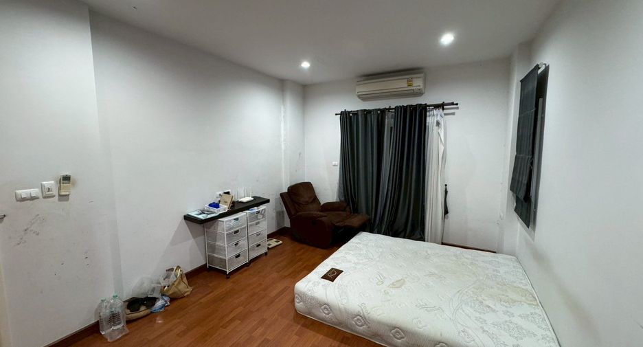 For sale 3 ベッドルーム house in Bang Bua Thong, Nonthaburi