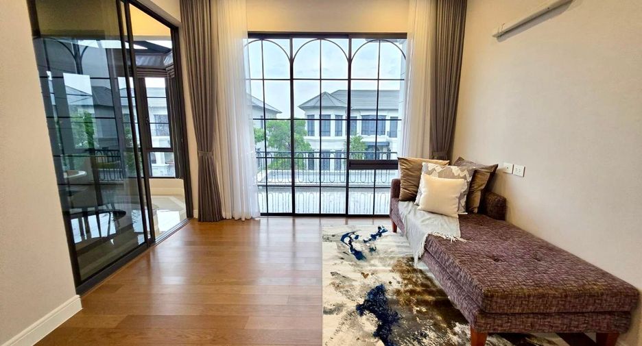 Haus zur Miete mit 4 Zimmer in Bang Kapi, Bangkok
