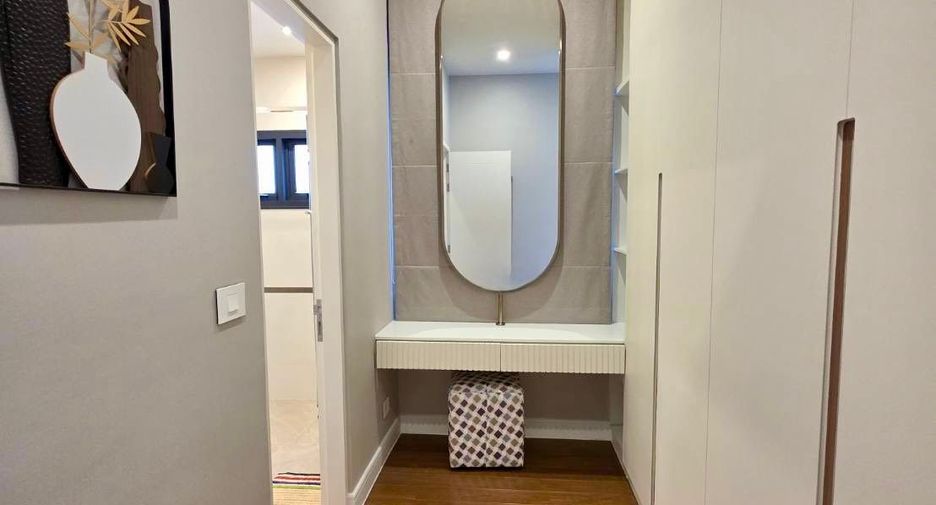 Haus zur Miete mit 4 Zimmer in Bang Kapi, Bangkok