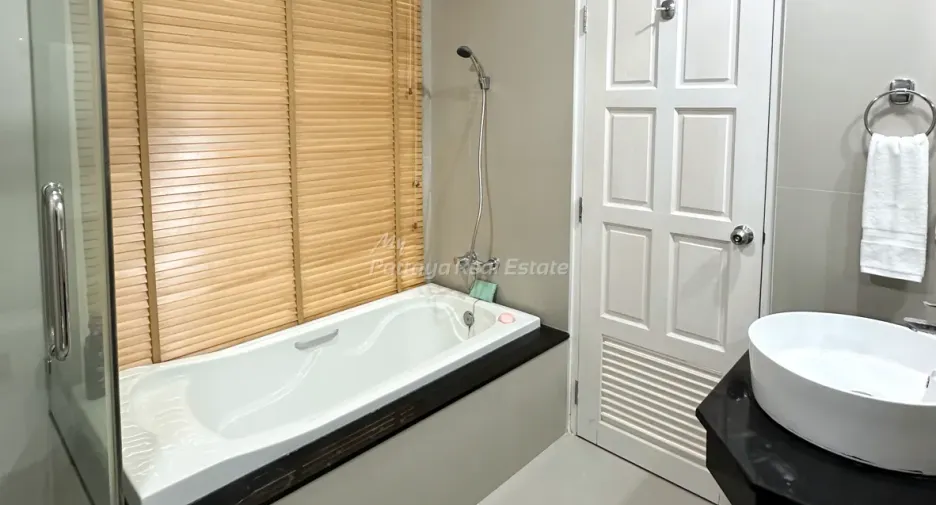 Wohnung zum Kauf mit 1 Zimmer in Bang Lamung, Chonburi