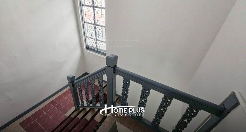 Продажа 3 спальни таунхаус в Nakhon Chai Si, Накхонпатхом